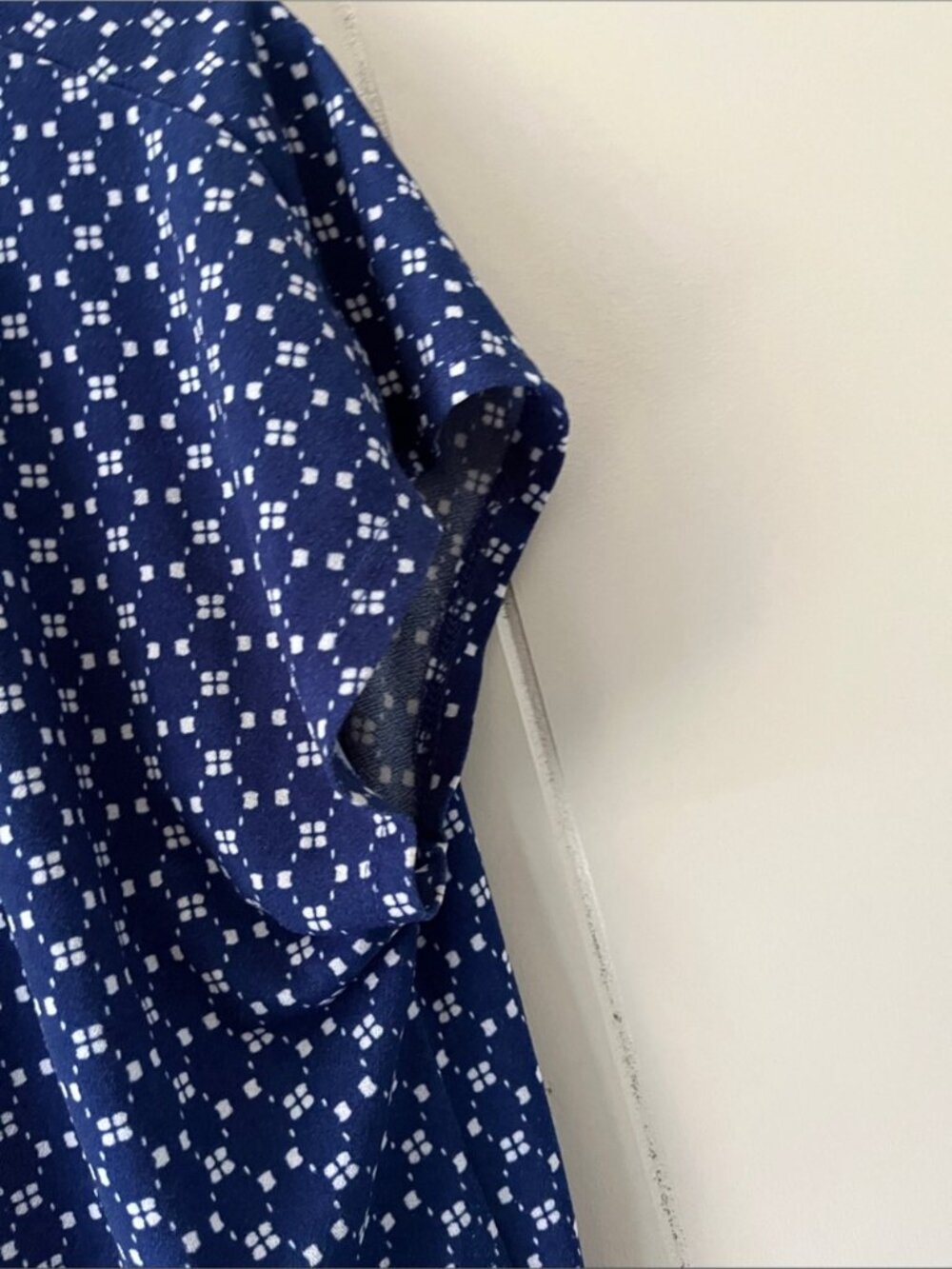Navy and White Geometric Short-Sleeve Blouse - Picture 4 of 4